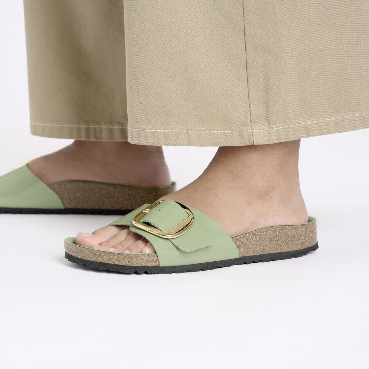 Madrid Big Buckle Natural Leather Patent